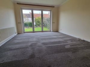 Lounge- click for photo gallery